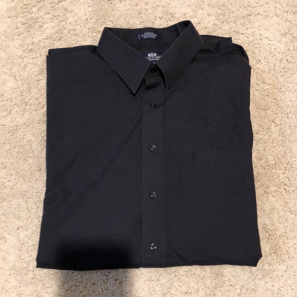 Men’s Stafford Broadcloth dress shirt. 18.5 34/35